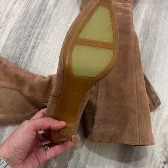 Nine West suede leather Elegant Tan Knee-High Women's Boots size 9 - Picture 4 of 10